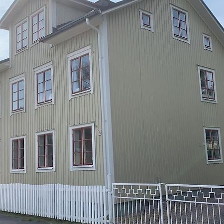 Egen Laegenhet Pa Soedermalm Naera Centrum Sundsvall Luaran gambar