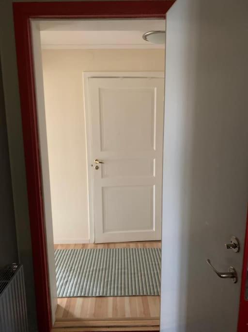 Egen Laegenhet Pa Soedermalm Naera Centrum Sundsvall Luaran gambar