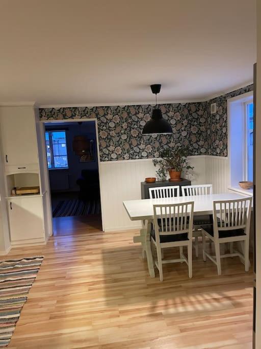 Egen Laegenhet Pa Soedermalm Naera Centrum Sundsvall Luaran gambar